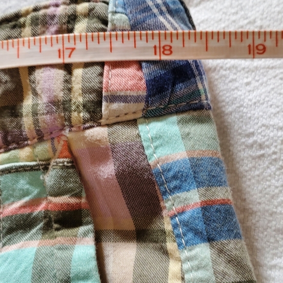 L.L. Bean Patchwork Favorite Fit Chino Sz. 16 Shorts w Pockets - Picture 9 of 11